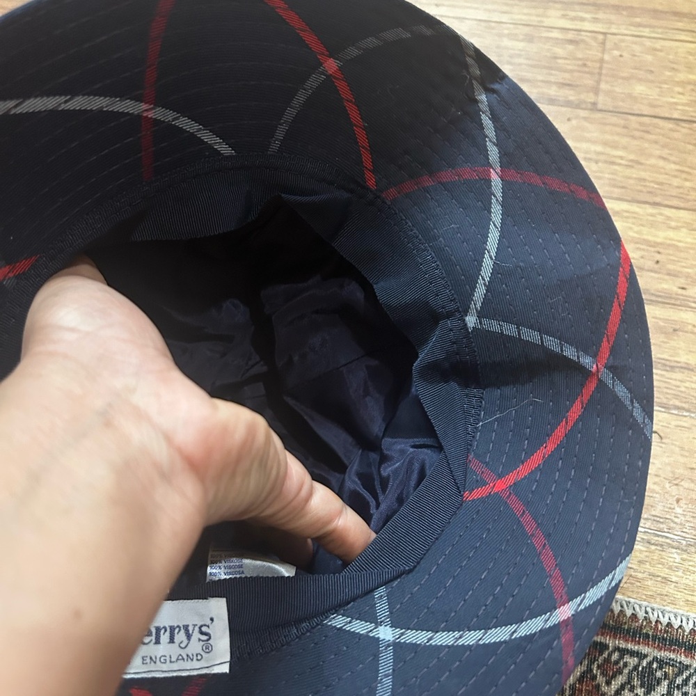 Vintage Burberry Crusher Men’s Hat! Made in England! Burberry - Picture 8 of 12